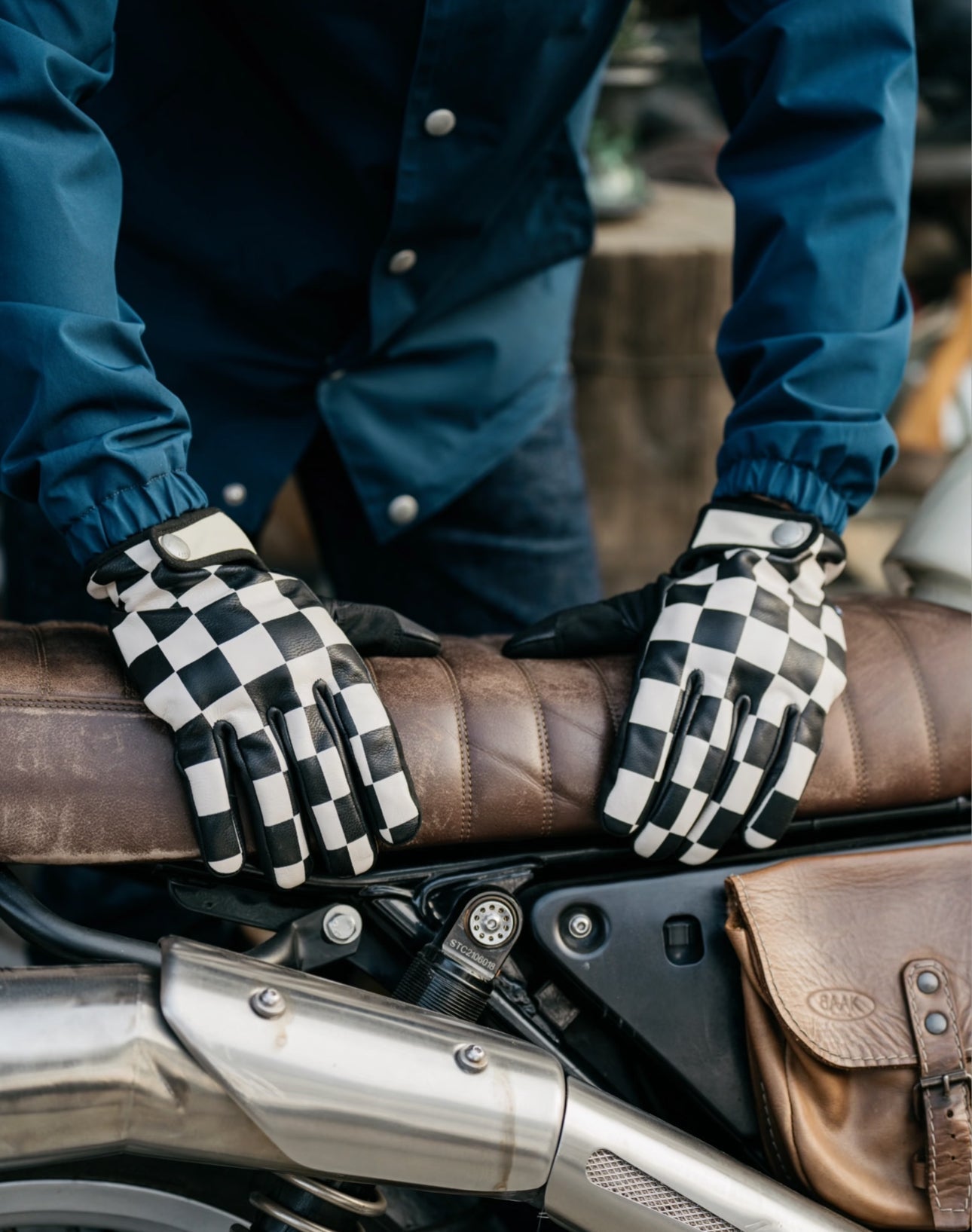Fogy Garage Vintage Checkered/Lightning Gloves - Savile Speed Co.