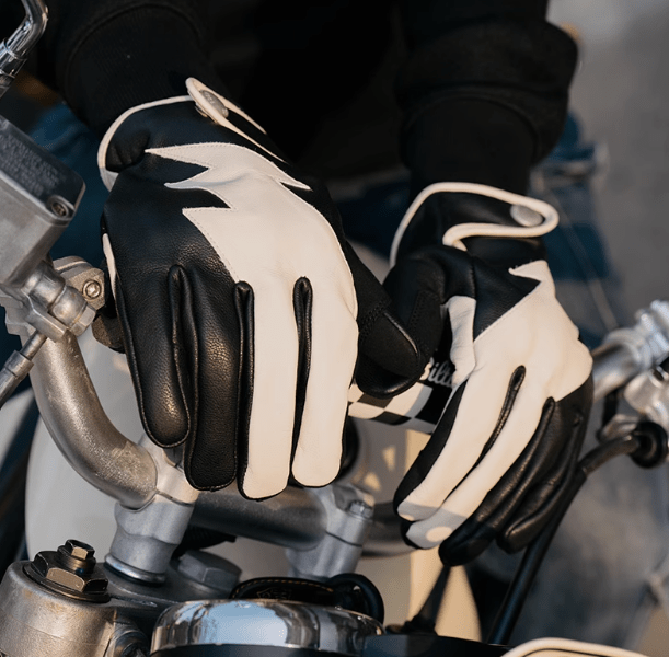 Fogy Garage Vintage Checkered/Lightning Gloves - Savile Speed Co.