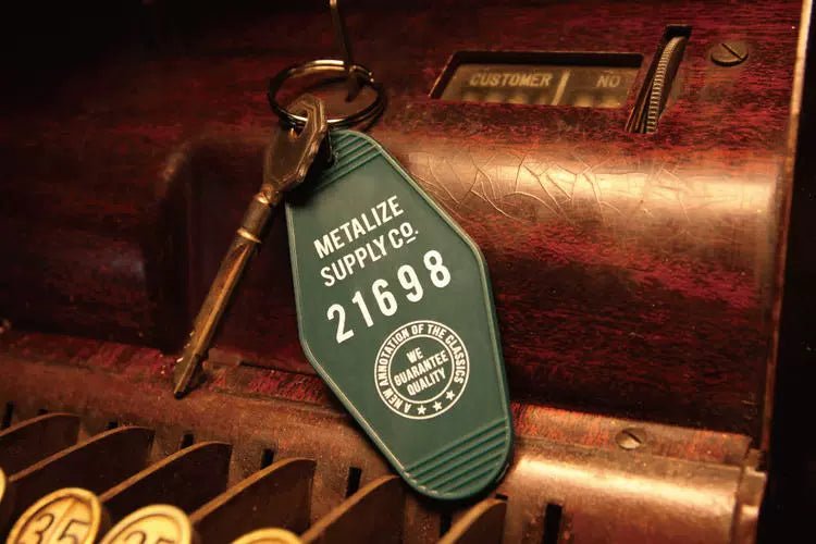 Metalize Vintage Motel Keytag Keychain - Savile Speed Co.