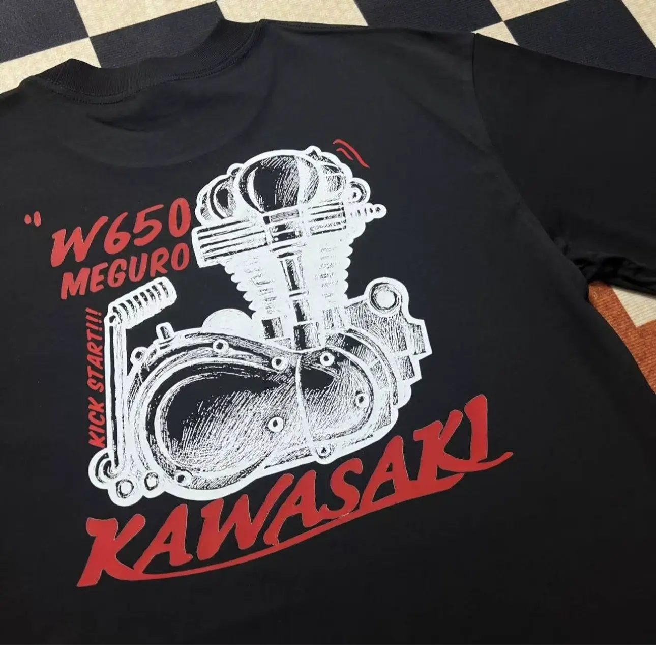 Moke Design Retro Motorcycle Single Cylinder Kawasaki W650 T-shirt Savile Speed Co.