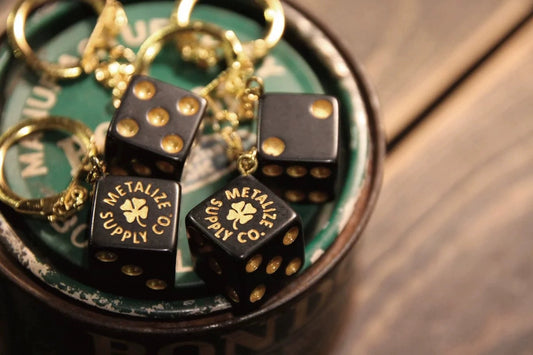 Metalize Vintage Style Dice Keychain