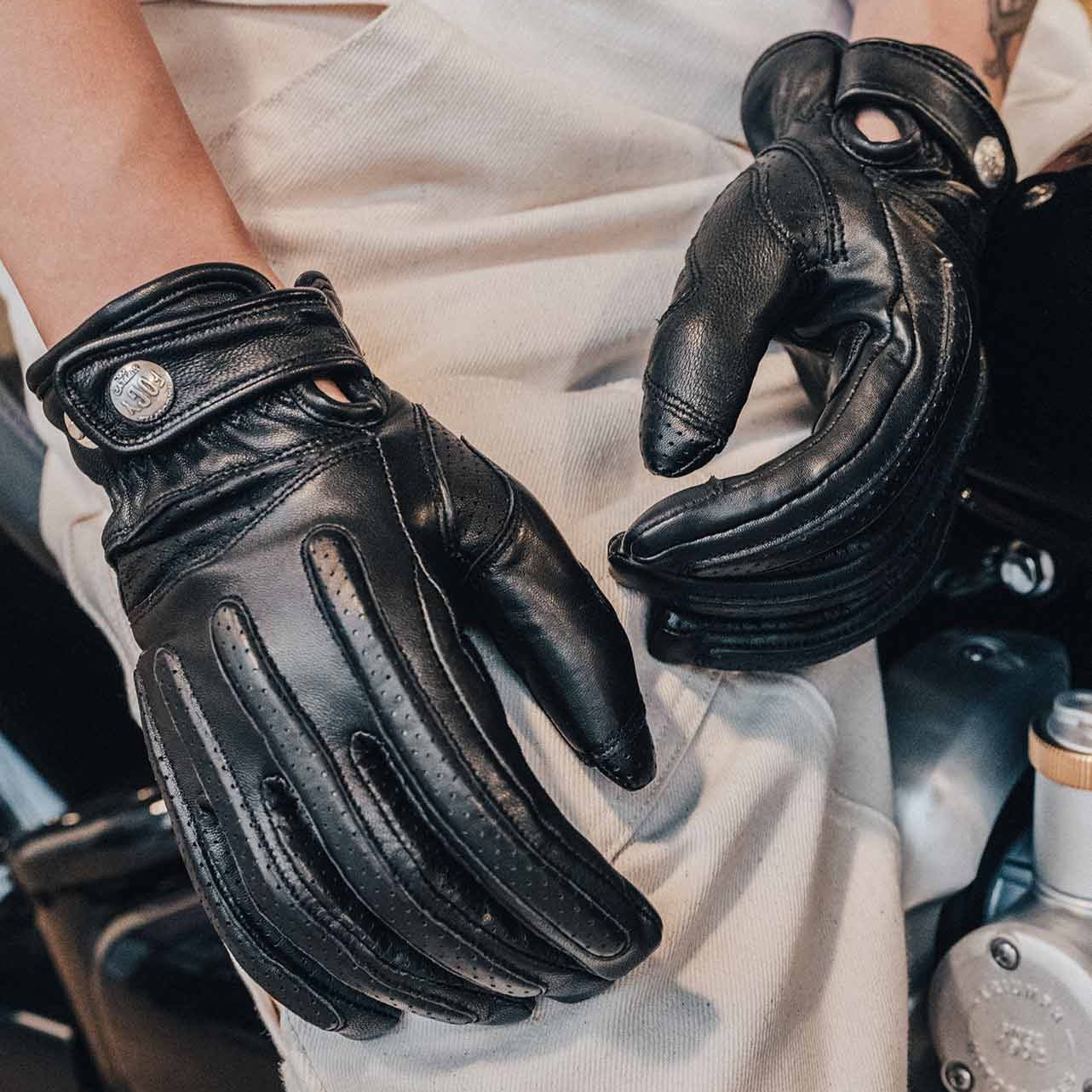Ras Dashen motorcycle gloves back view – full-grain leather construction – retro scrambler vintage rider gloves – Savile Speed Co.