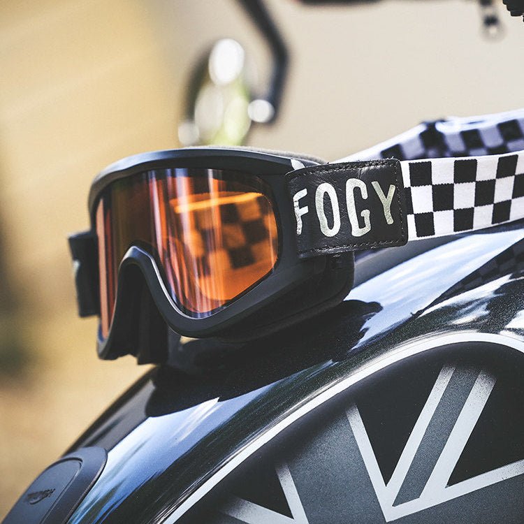 Fogy Garage motorcycle scrambler goggles side view – rubber frame mask combo – retro cafe racer rider goggles – Savile Speed Co.