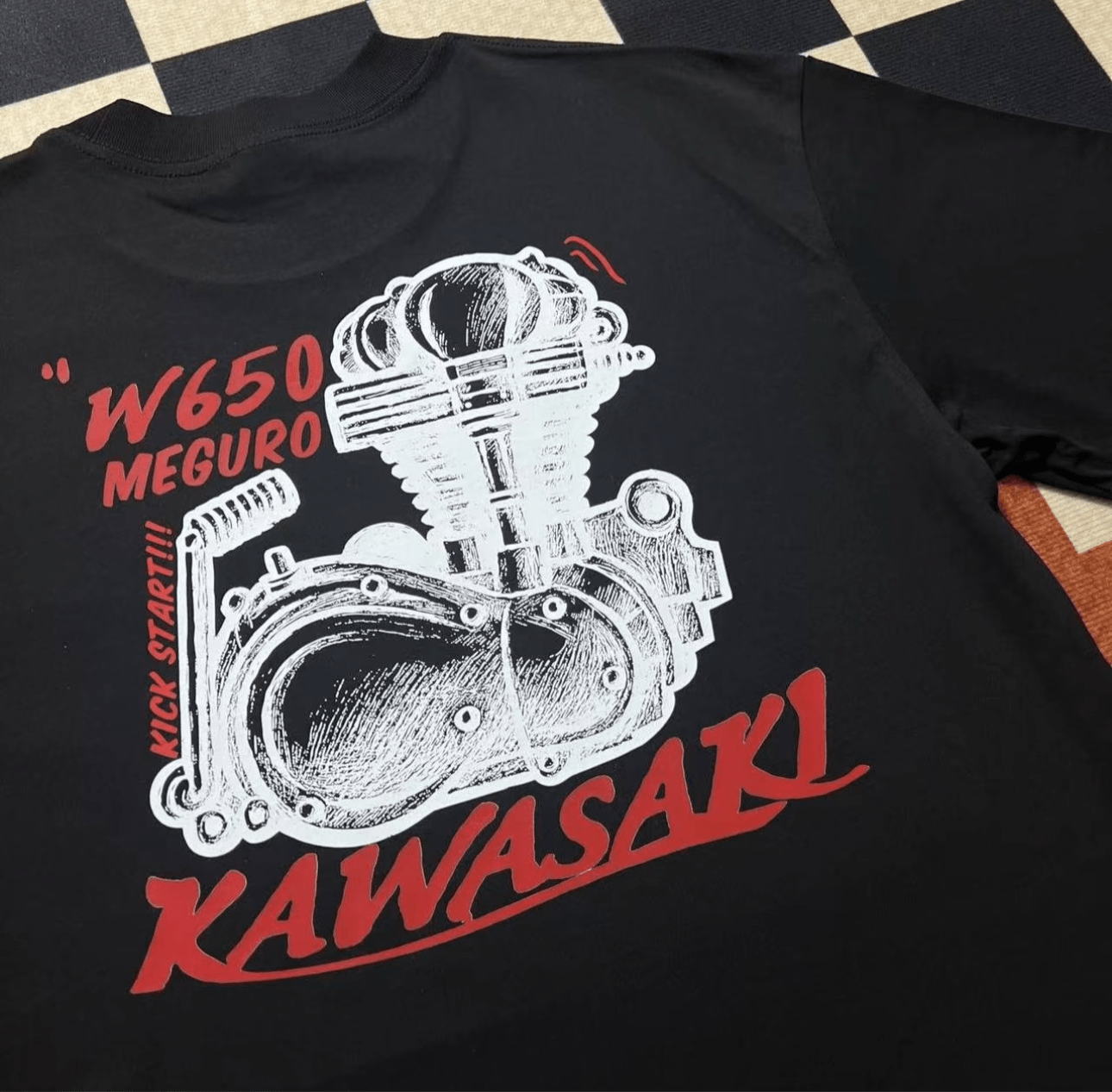 Moke Design Retro Motorcycle Single Cylinder Kawasaki W650 T-shirt - Savile Speed Co.